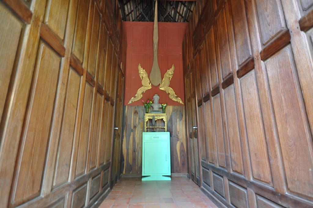 Ayutthaya Bouchic Hostel מראה חיצוני תמונה