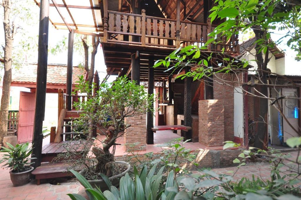 Ayutthaya Bouchic Hostel מראה חיצוני תמונה